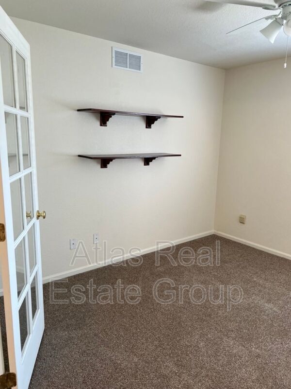 Building Photo - 8179 S Mobile Way