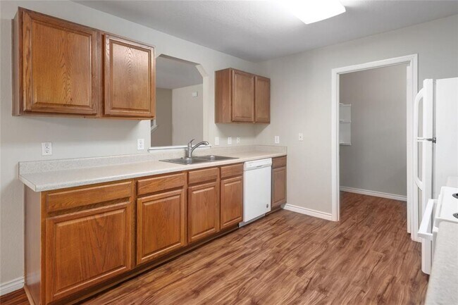 Building Photo - 1432 Anise Dr