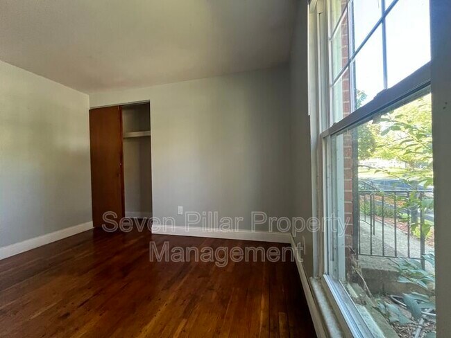 Building Photo - 1413 Caldwell Pl
