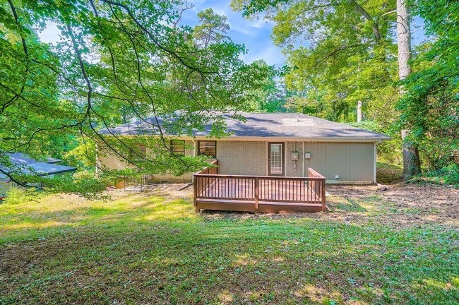 Building Photo - 3128 Beech Dr