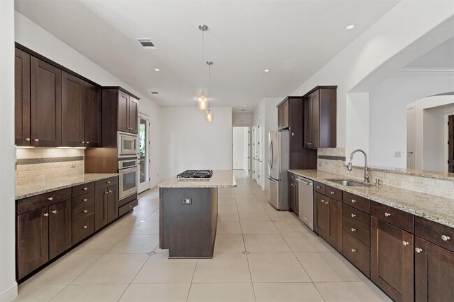 Building Photo - 8917 Villa Norte Dr