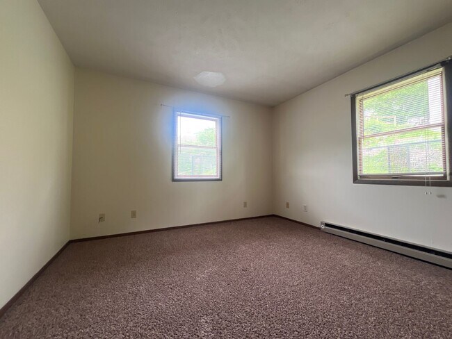 Building Photo - 367 Falling Run Rd