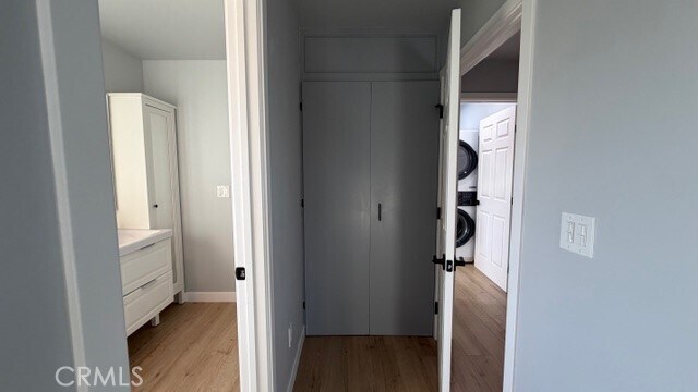 Building Photo - 2413 La Crescenta Ave