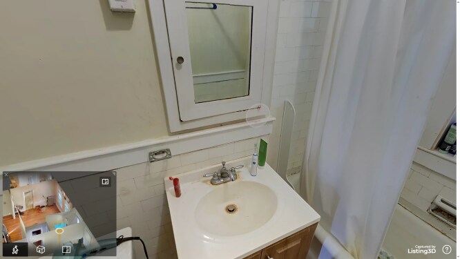 Building Photo - 86 Maple St