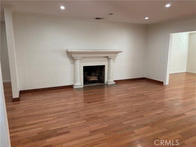 Building Photo - 11246 Lull St