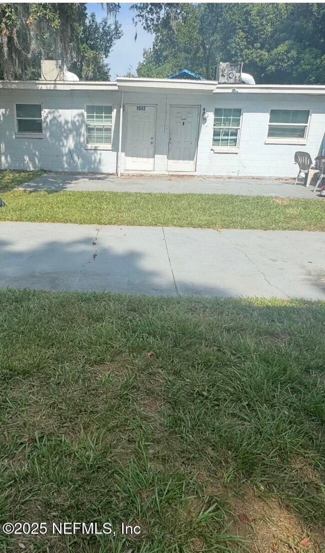 Building Photo - 1052 Maynard St