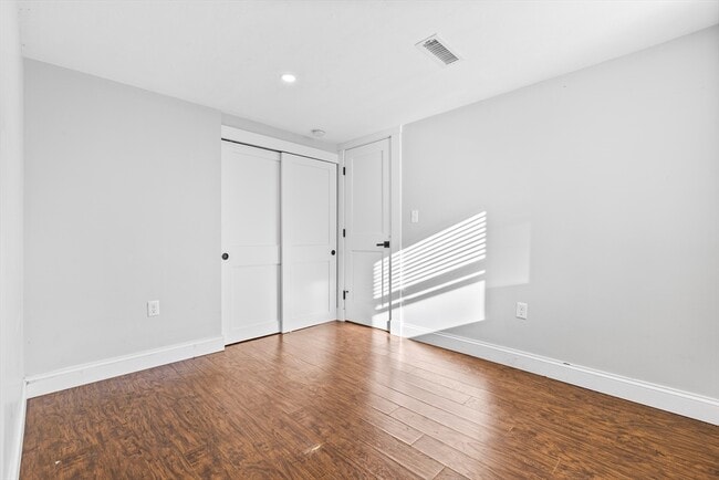 Building Photo - 40 Seaview Ave