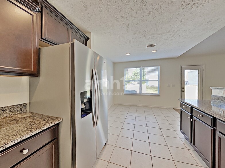 Building Photo - 1617 Ursuline Ln