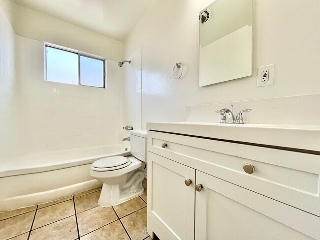 Building Photo - 4098 Arch Dr