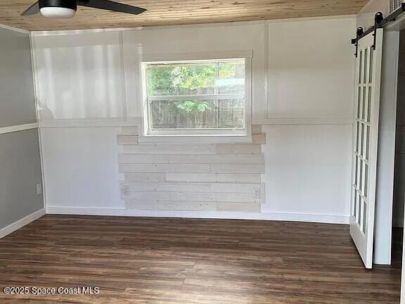 Building Photo - 450 Riverdale Dr