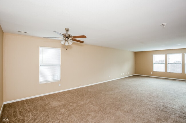 Building Photo - 10902 Spirit Dr