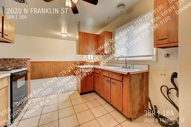 Building Photo - 2020 N Franklin St