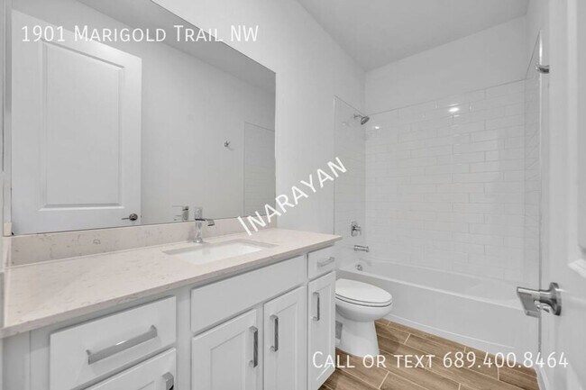Building Photo - Stunning 4-Bedroom Single-Family Home in R...