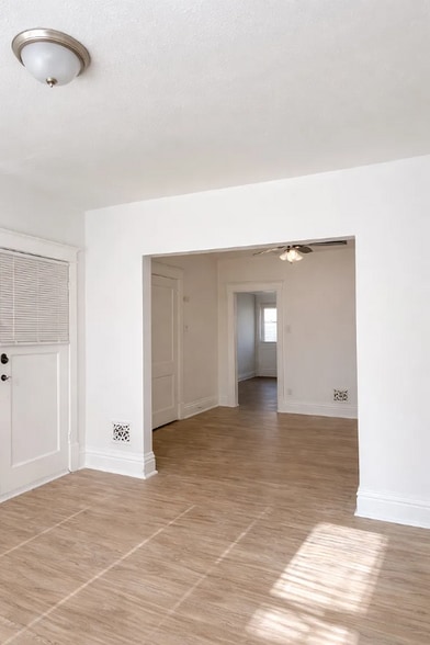 Building Photo - 5335 Bancroft Ave