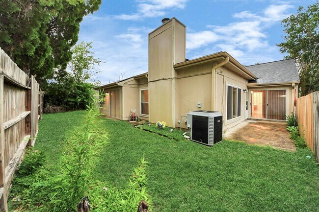 Building Photo - 8502 Fawn Terrace Dr