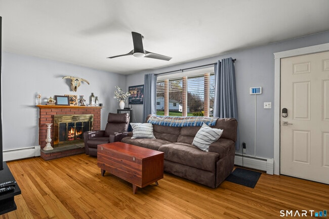 Building Photo - 77 Basswood Dr