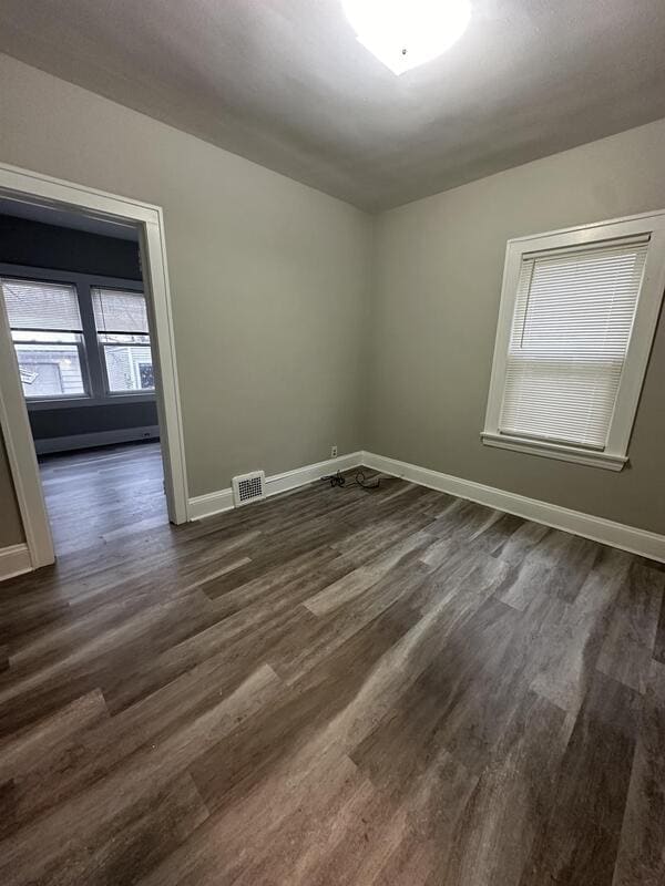 Building Photo - 3392 Beechwood Ave