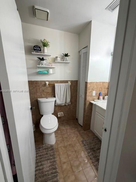 Building Photo - 4424 W 12th Ln
