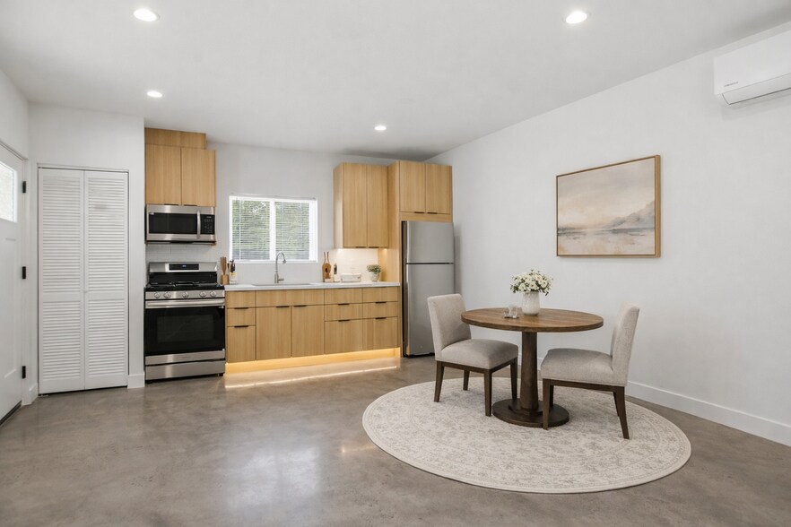 Kitchen - 7314 Fallbrook Ave