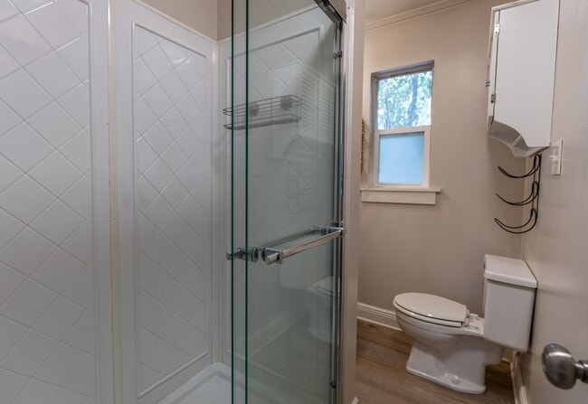 Building Photo - PRICE REDUCTION! SCHEDULE A TOUR TODAY! Be...