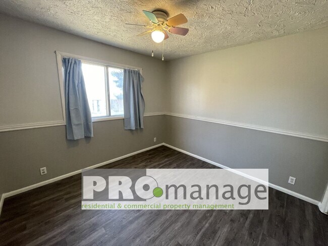 Building Photo - 2 Bed, 1 Bath Single Family Home w/ 1 Car Garage - Idaho Falls