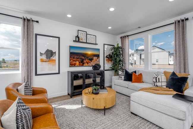 Building Photo - 1566 N Summer Spgs Cv