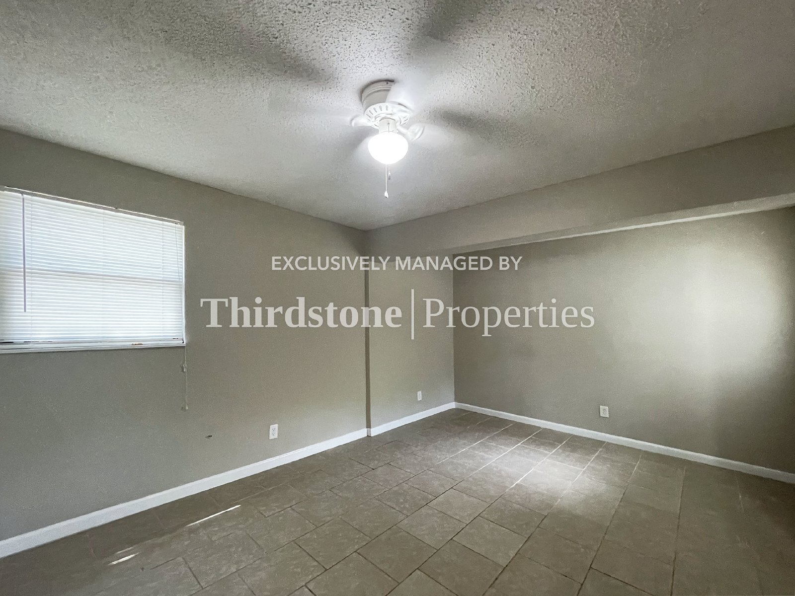 Building Photo - 7007 Red Robin Dr