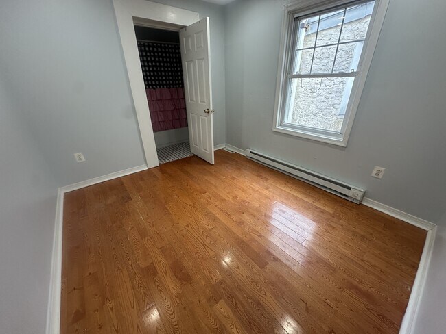 Building Photo - 1809 Willington St