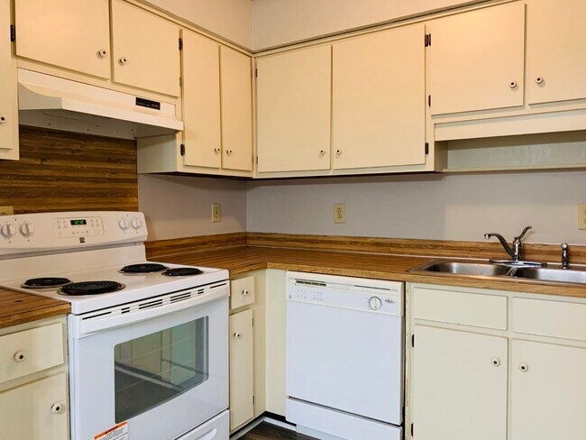 Building Photo - 314 Harwell Ave