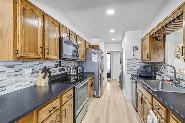Building Photo - 12400 Montecito Rd