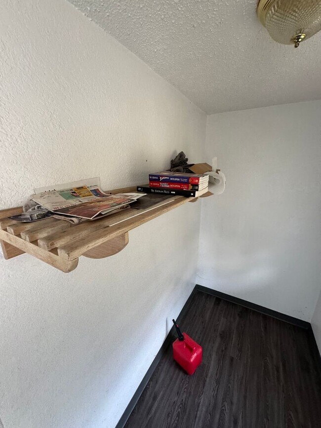 Building Photo - 416 Cascade St