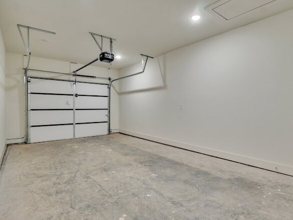 Building Photo - 7413 Westridge Dr