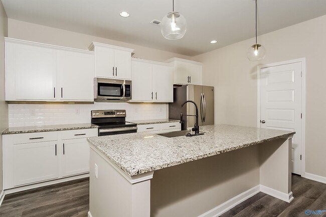 Building Photo - 117 Holly Fern Dr.
