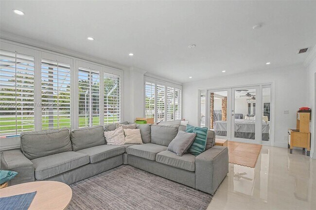 Building Photo - 7230 SW 104th St