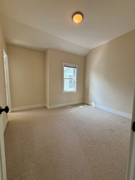 Building Photo - 1455 Mews Ct