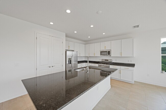 Building Photo - Tamarind Grove Lane