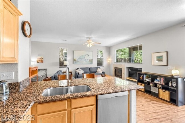 Building Photo - 708 Solitude Point Ave