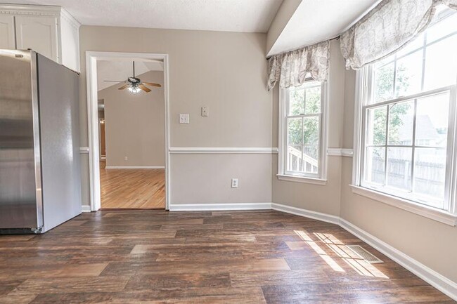 Building Photo - 6513 Jacobs Creek Cir