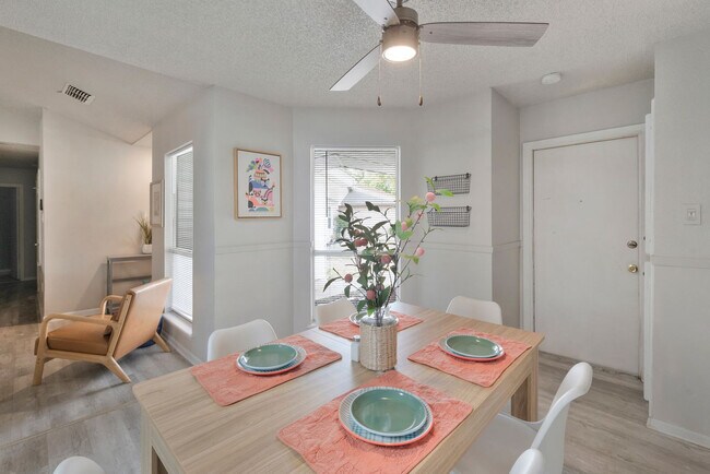 Building Photo - 11906 Blueridge Mountains Dr