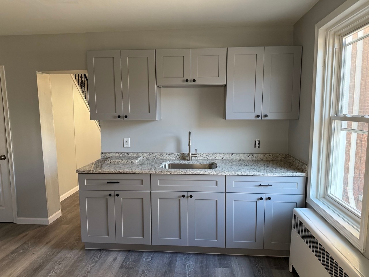 Building Photo - 526 Selfridge St