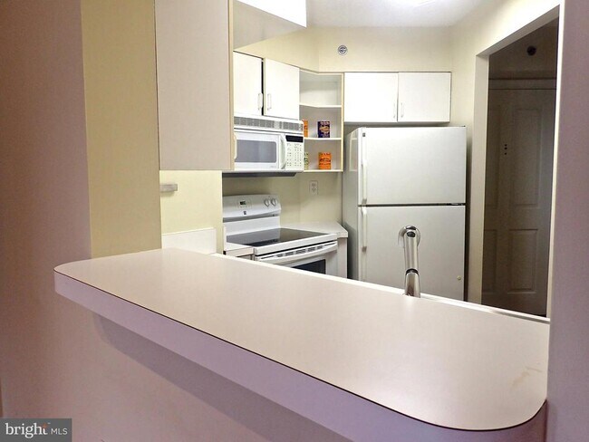 Building Photo - 601 Pennsylvania Ave NW