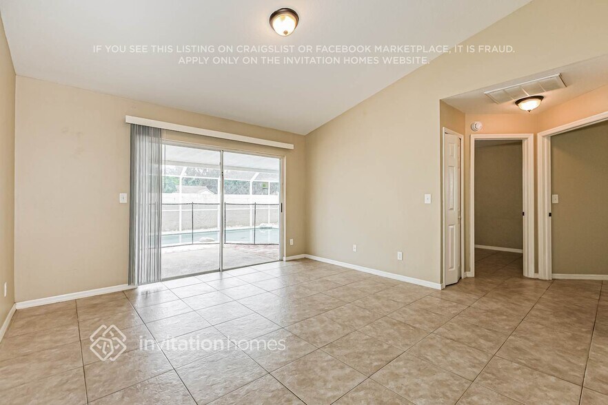Building Photo - 2102 Ridgemore Dr