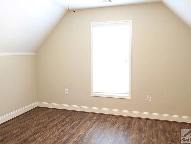 Building Photo - 108 Huntington Shoals Dr