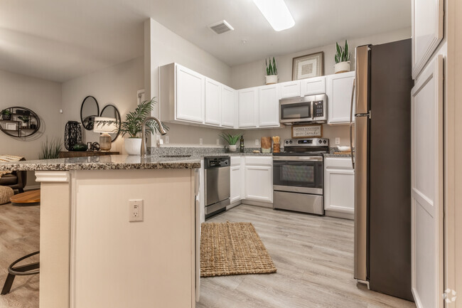 Kitchen - Landmark at Auburn Lakes