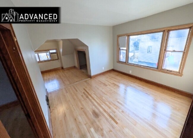 Building Photo - 3893 Dr. William Finlayson St