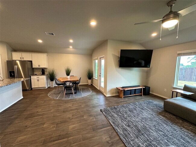 Building Photo - 12312 Trumpetfish Dr