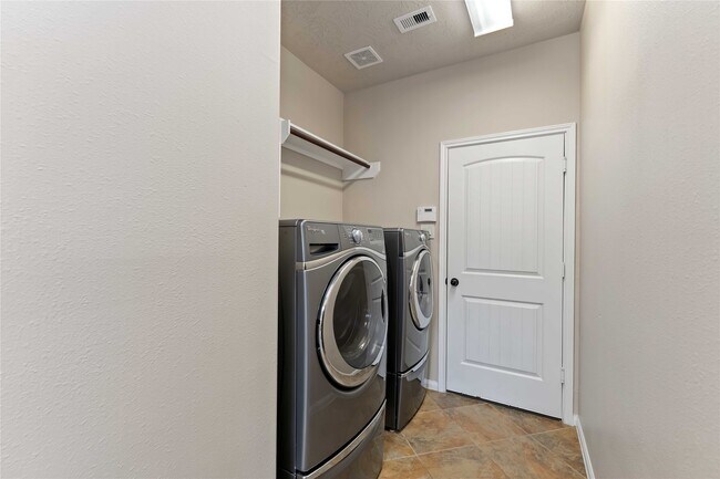 Building Photo - 2814 Palm Harbour Dr