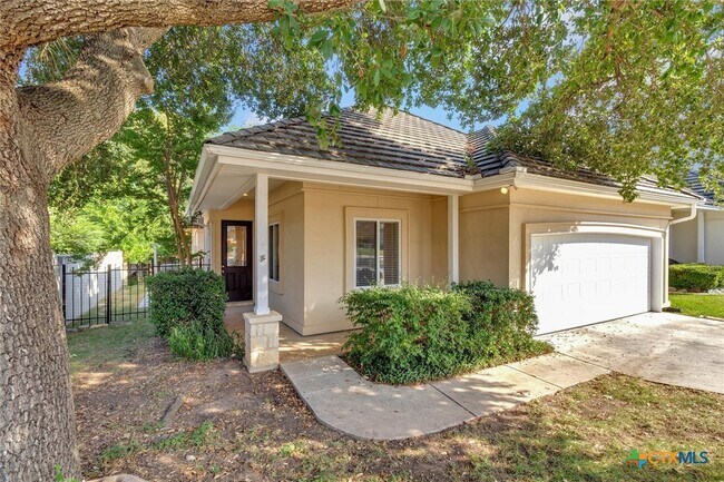 Primary Photo - 2204 Garden Ct