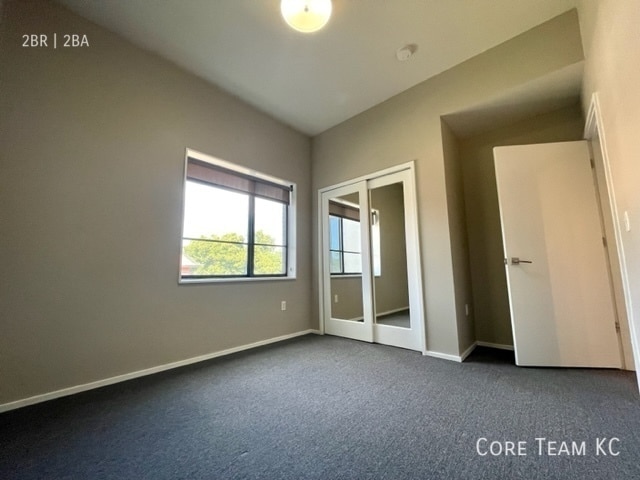 Building Photo - 3632 Gillham Rd