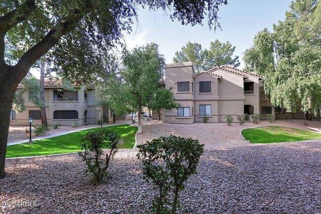 Building Photo - 15050 N Thompson Peak Pkwy